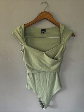 Windsor Sage Green Ribbed Wrap Front Bodysuit Size Small Stretch Short Sleeve